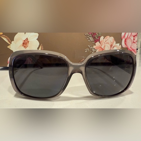 Gucci RX sunglasses - Picture 2 of 16